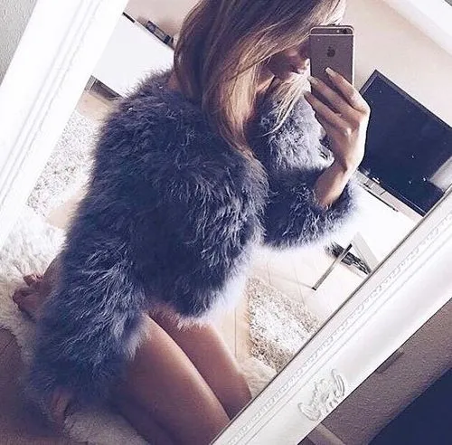 Classy Womens Furry Genuine Ostrich Feather Fur Coats Online