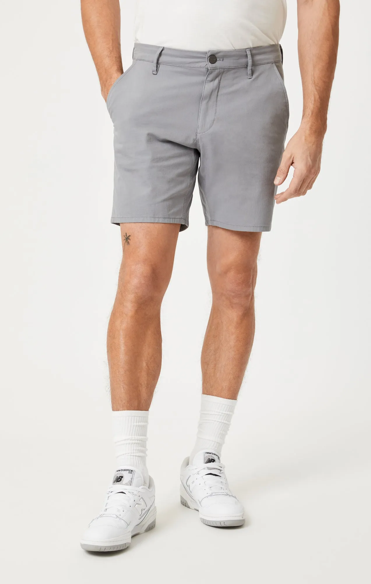 DARREN CHINO SHORTS IN STONE MOVE