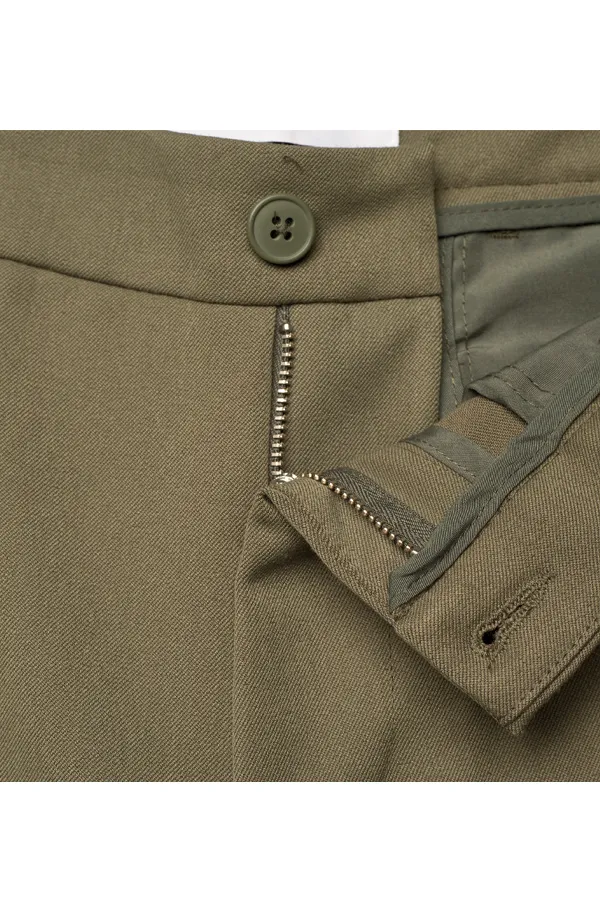 Les Deux Como Reg Chino Shorts Olive