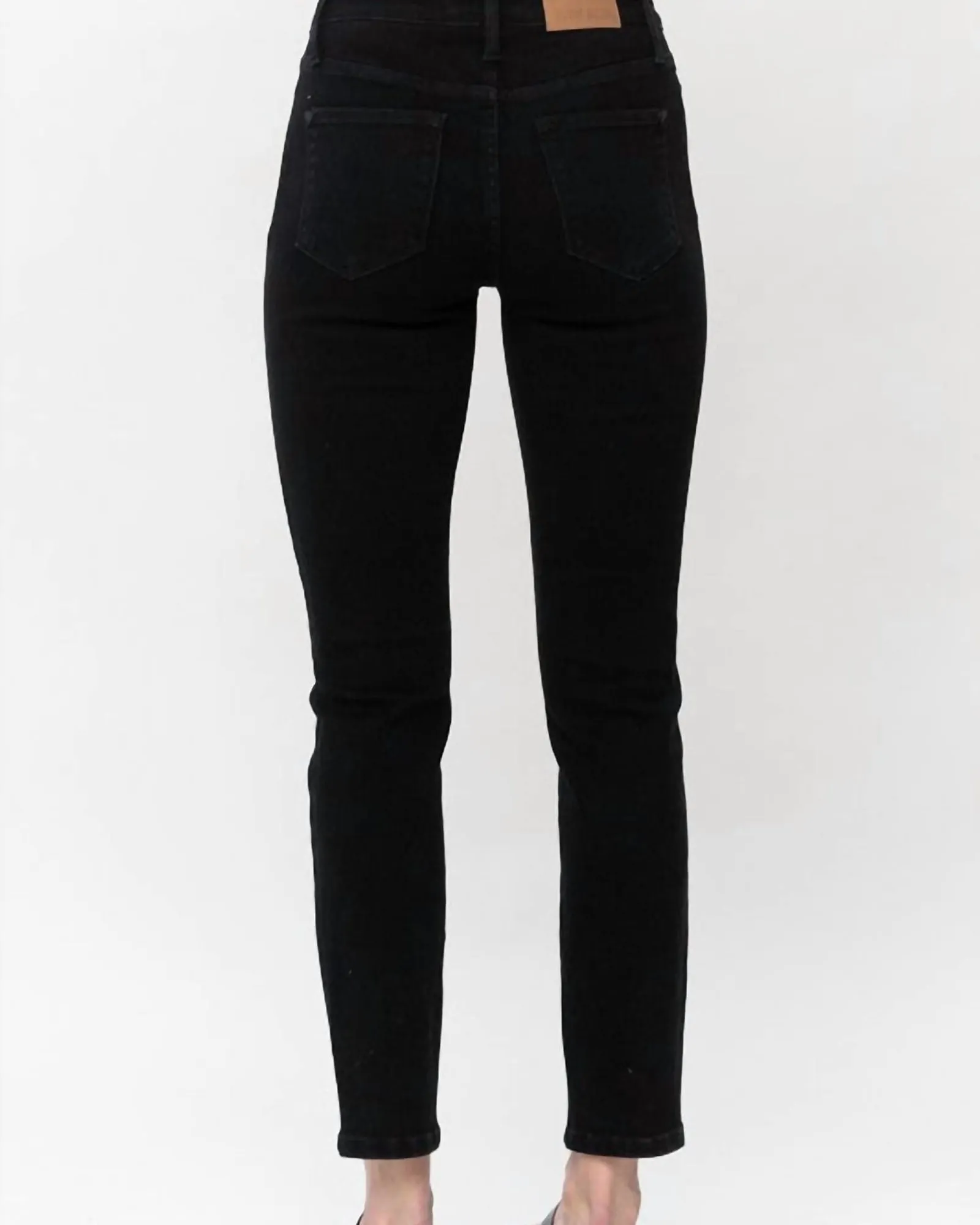 Slim Fit Jean In Black | Black