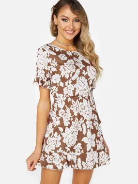 Wholesale Brown Round Neck Short Sleeve Floral Print Backless Flounced Hem Mini Dresses