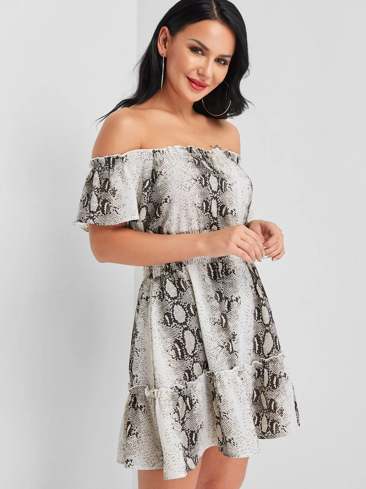 Wholesale Grey Off The Shoulder Short Sleeve Snake Flounced Hem Mini Dress